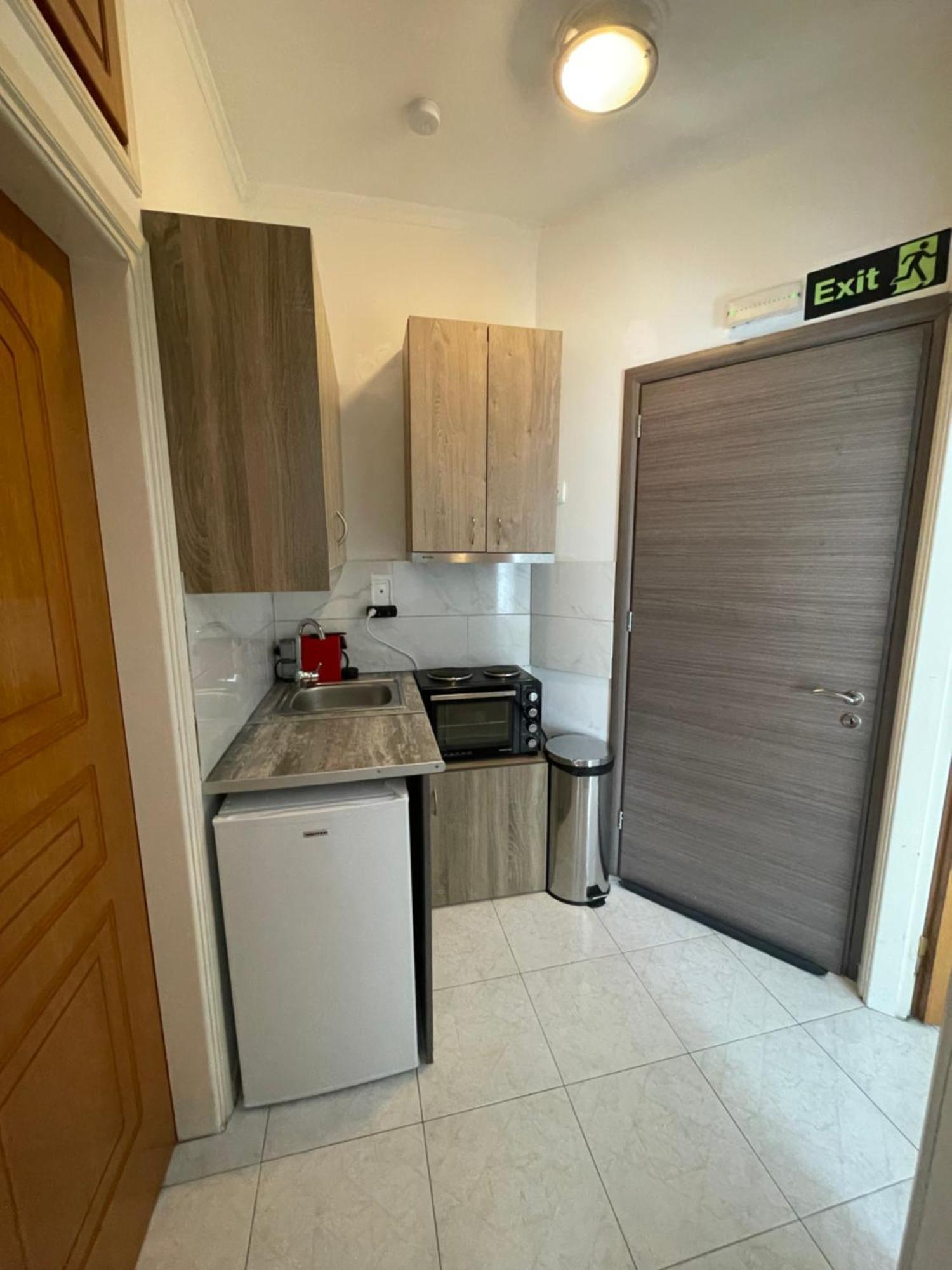 Greece Apartments Now Patras Ngoại thất bức ảnh